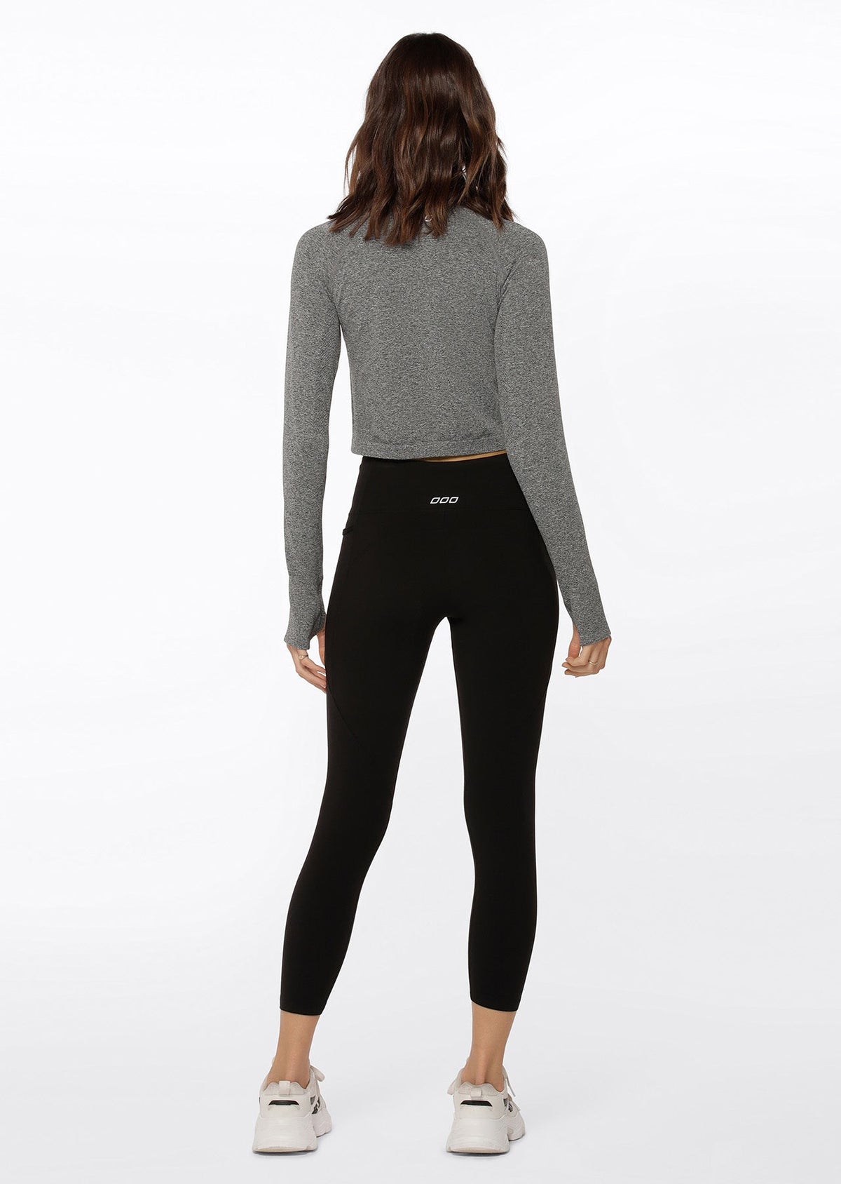Dynamic Seamless Cropped Long Sleeve Top
