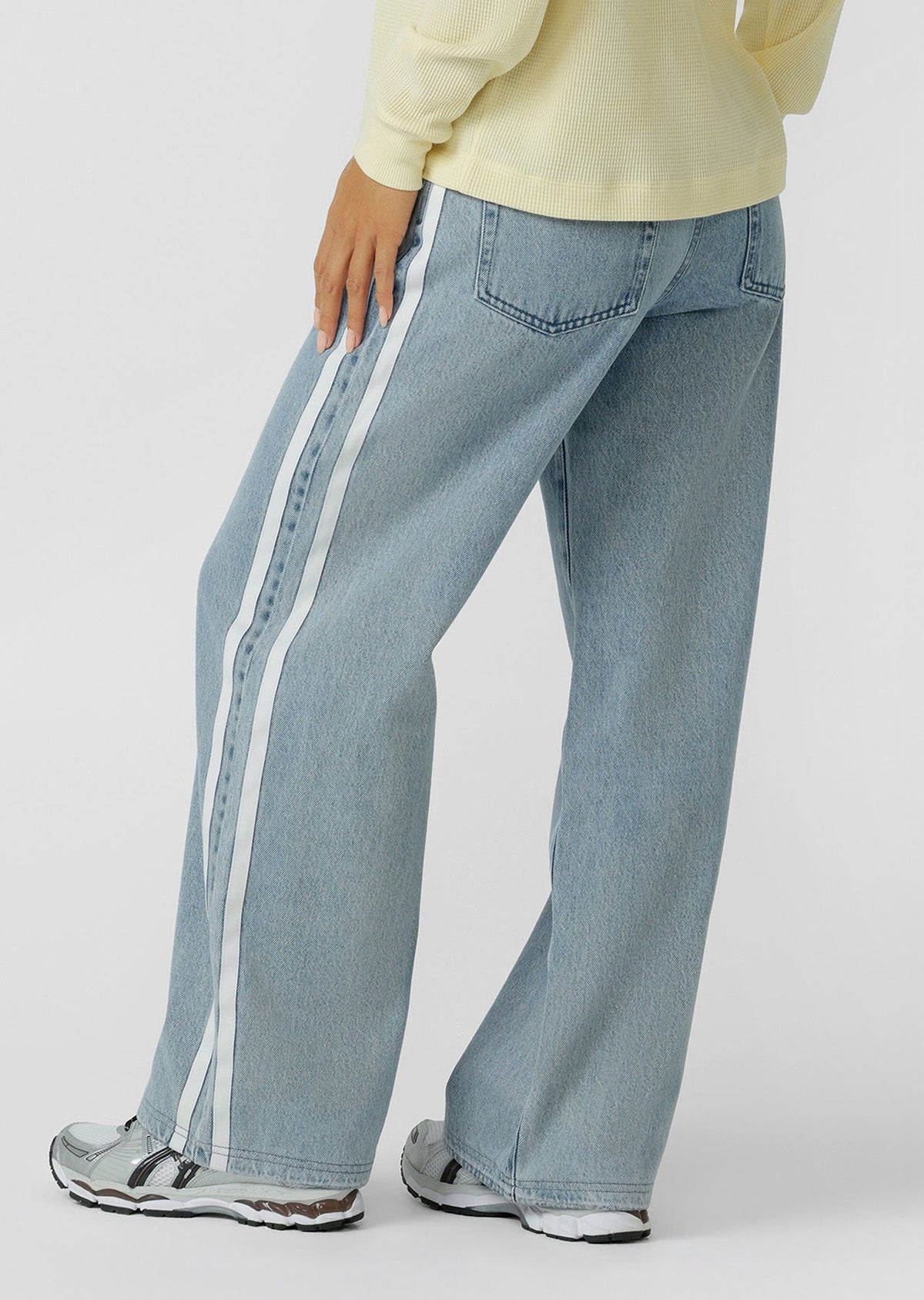 Nostalgia Light Wash Denim Pants