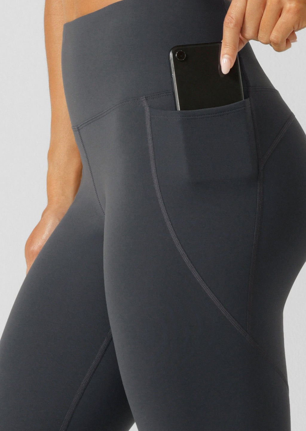 Amy Winter Thermal Phone Pocket Leggings