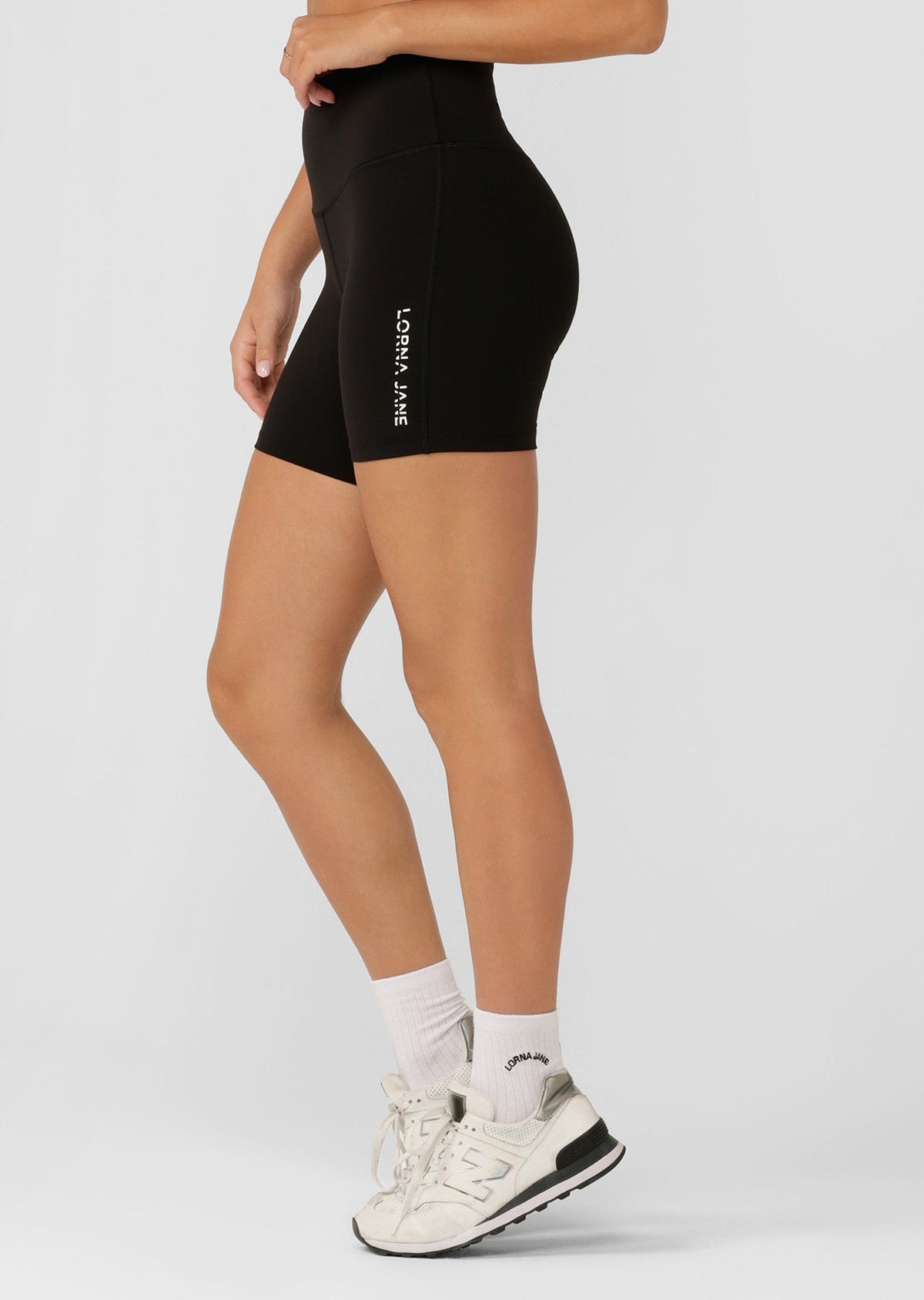 Lotus No Chafe Cool Touch Bike Shorts