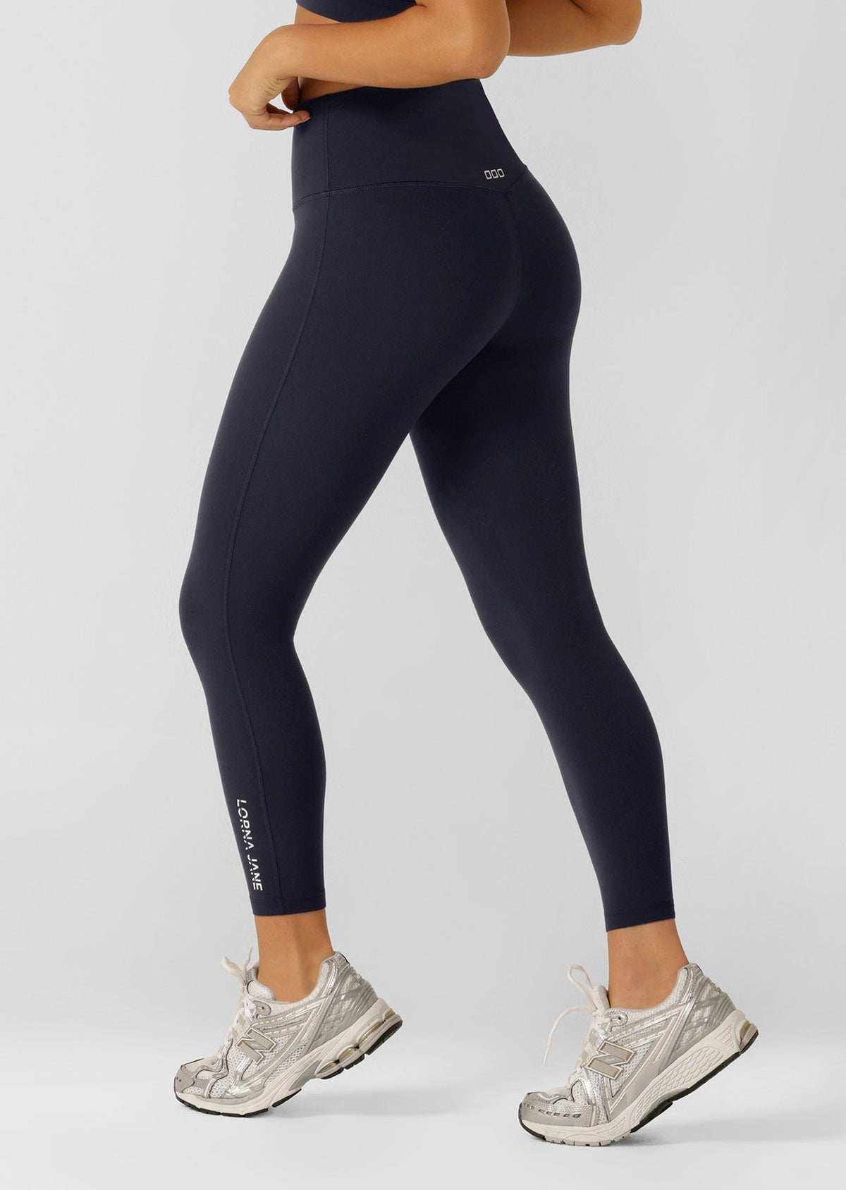 Lotus No Chafe Ankle Biter Leggings