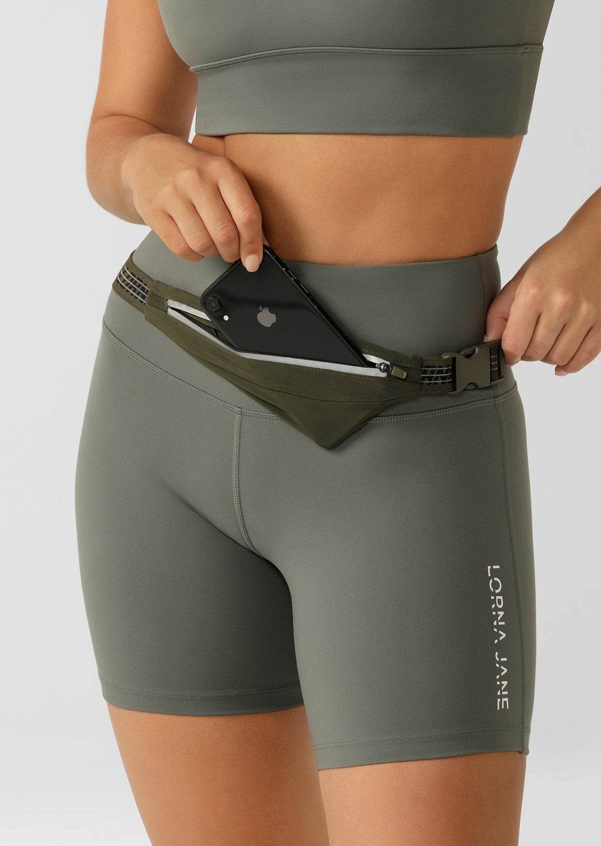 On The Move Running Belt