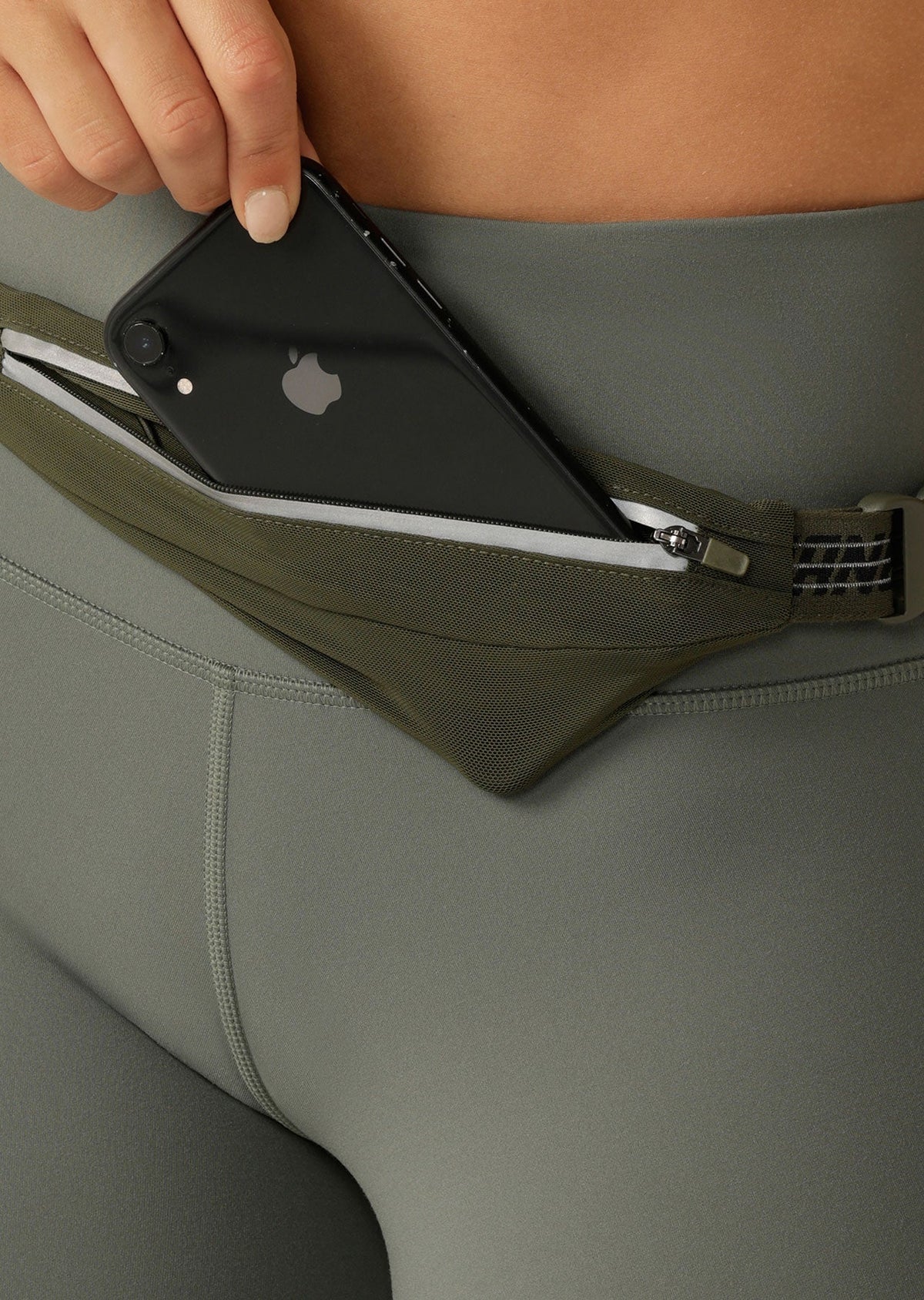 On The Move Running Belt