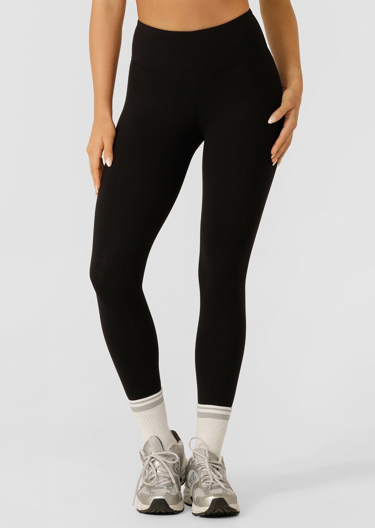 Lotus No Chafe Phone Pocket Ankle Biter Leggings