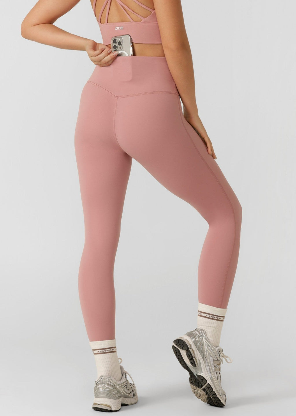 Lotus No Chafe Phone Pocket Ankle Biter Leggings