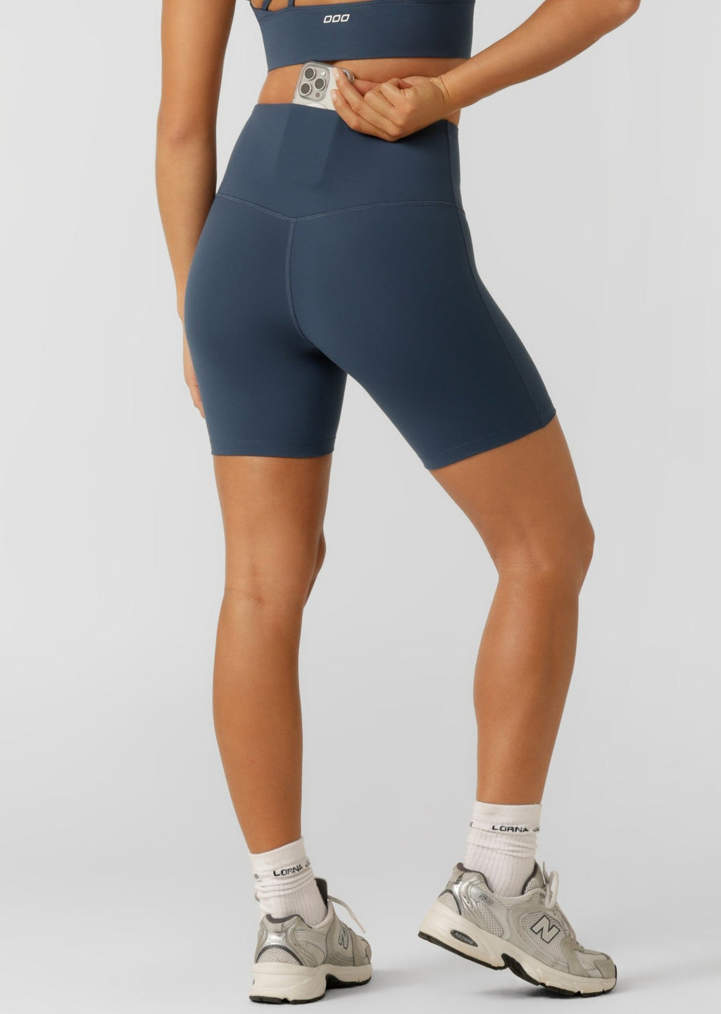 Lotus No Chafe Phone Pocket 16cm Bike Shorts