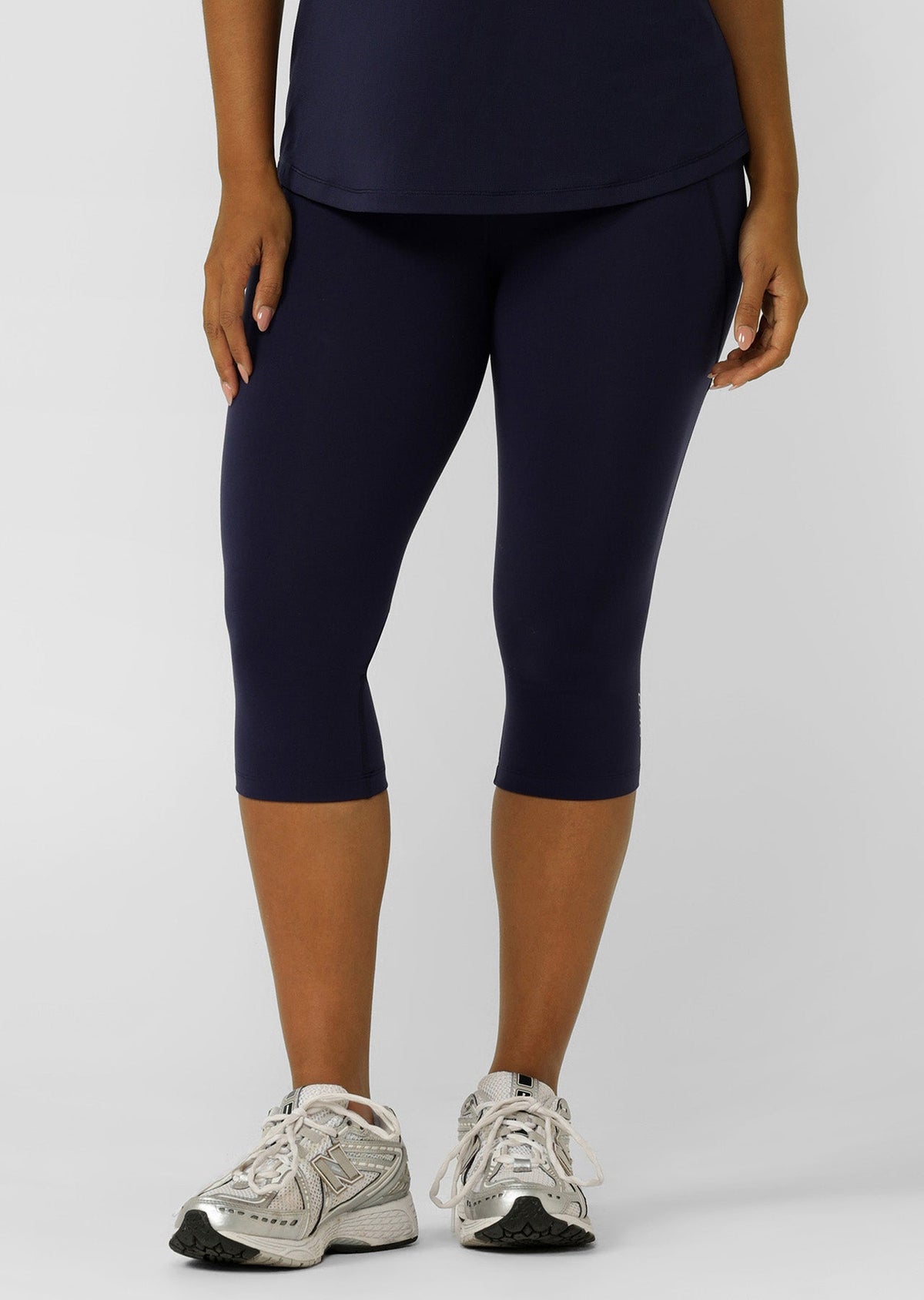 Amy No Chafe Phone Pocket 3/4 Leggings