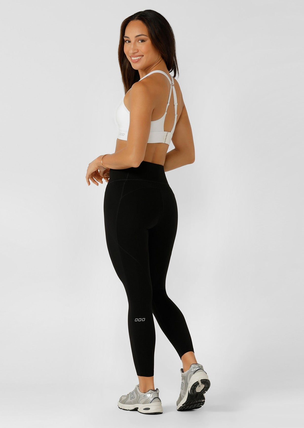 Amy No Chafe Phone Pocket Ankle Biter Leggings