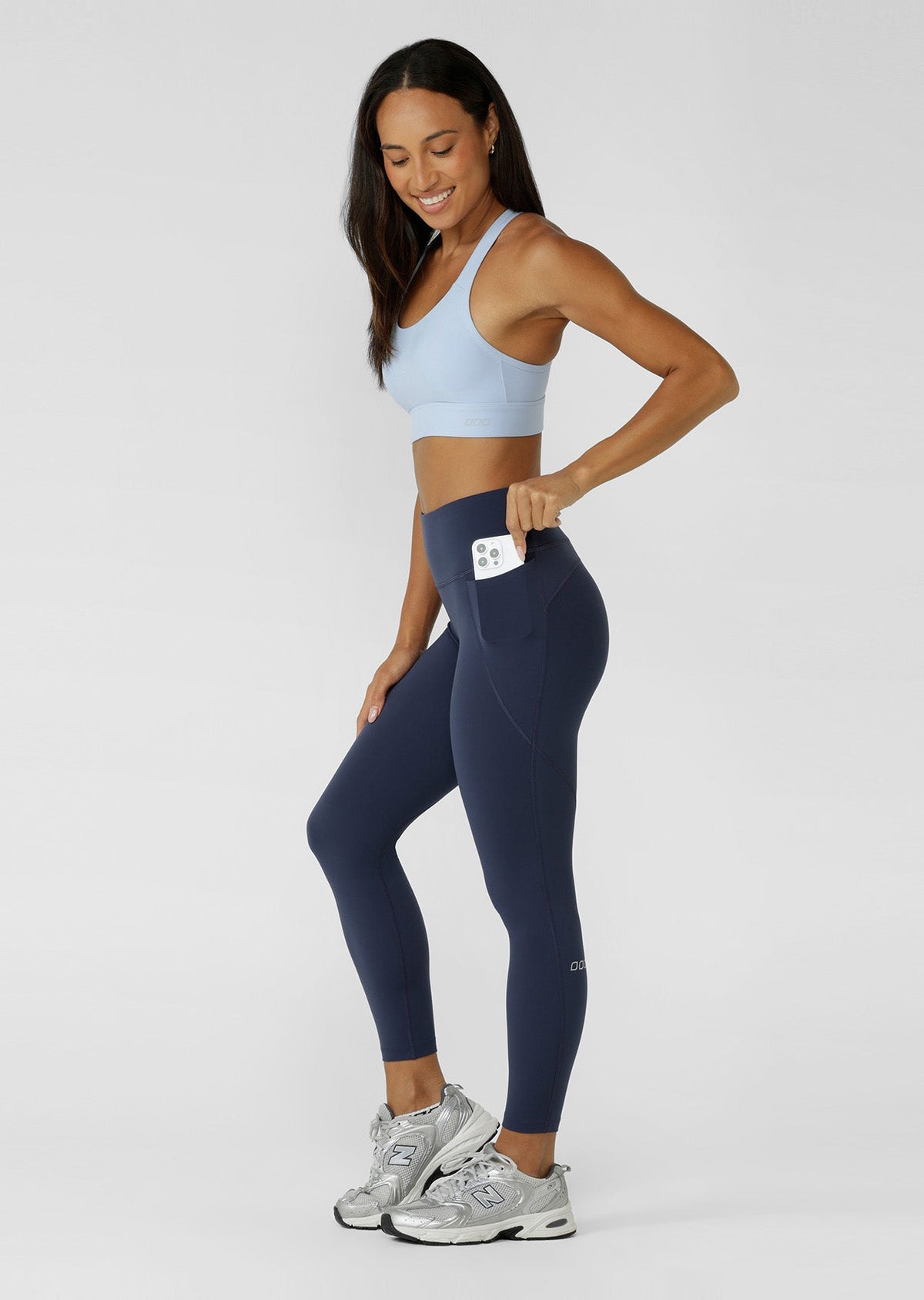 Amy No Chafe Phone Pocket Ankle Biter Leggings