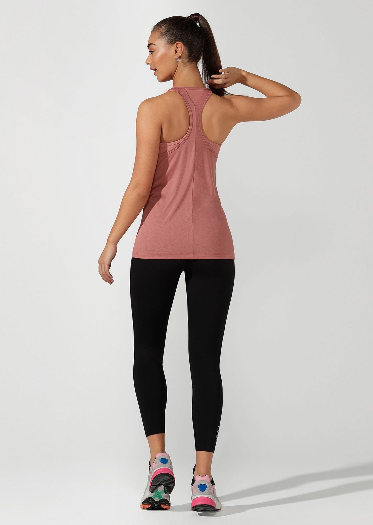 Balance Lightweight Tank