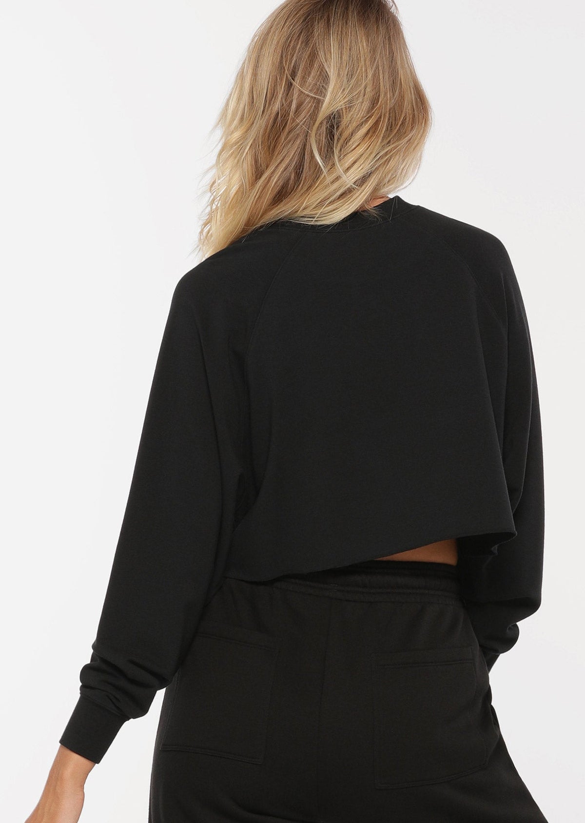 Cool Girl Cropped Long Sleeve Top