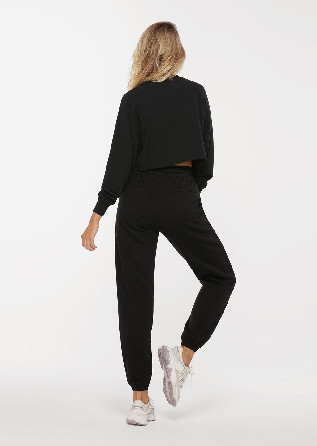 Cool Girl Cropped Long Sleeve Top