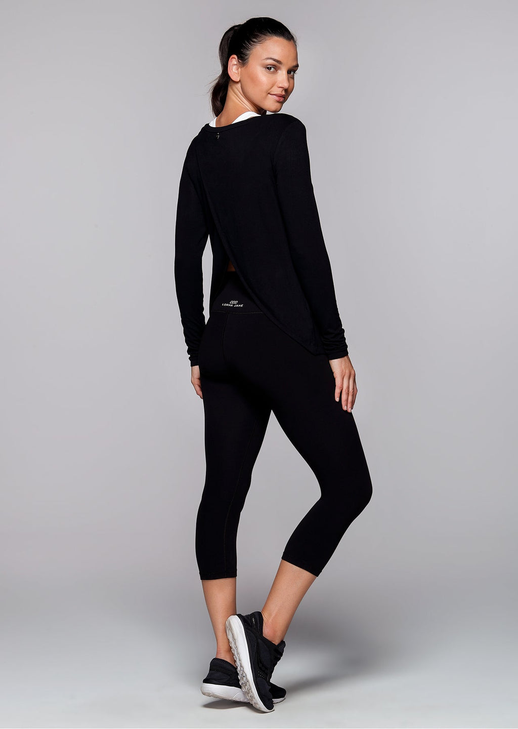 Cross L/Slv Top