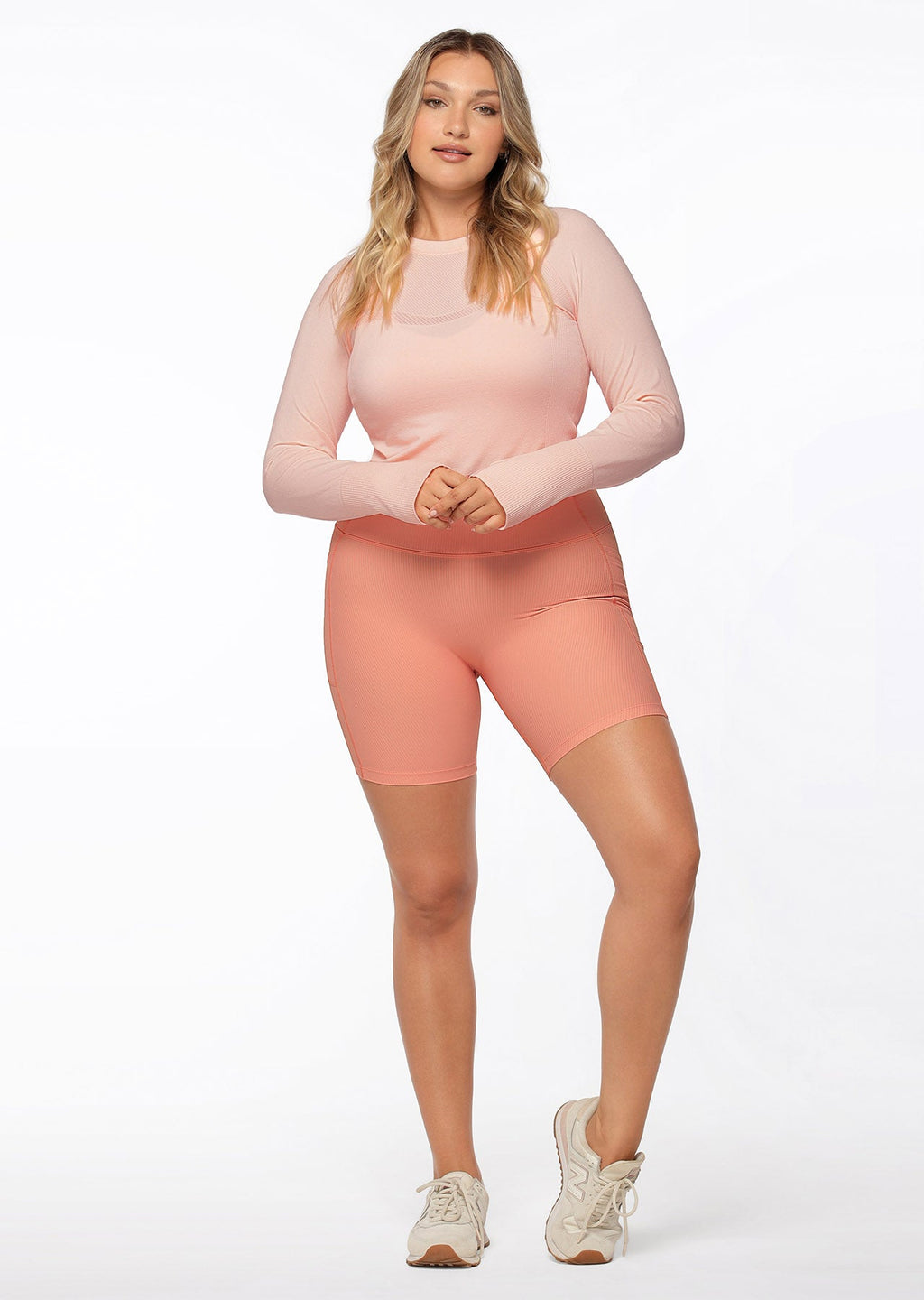 Dynamic Seamless Cropped Long Sleeve Top