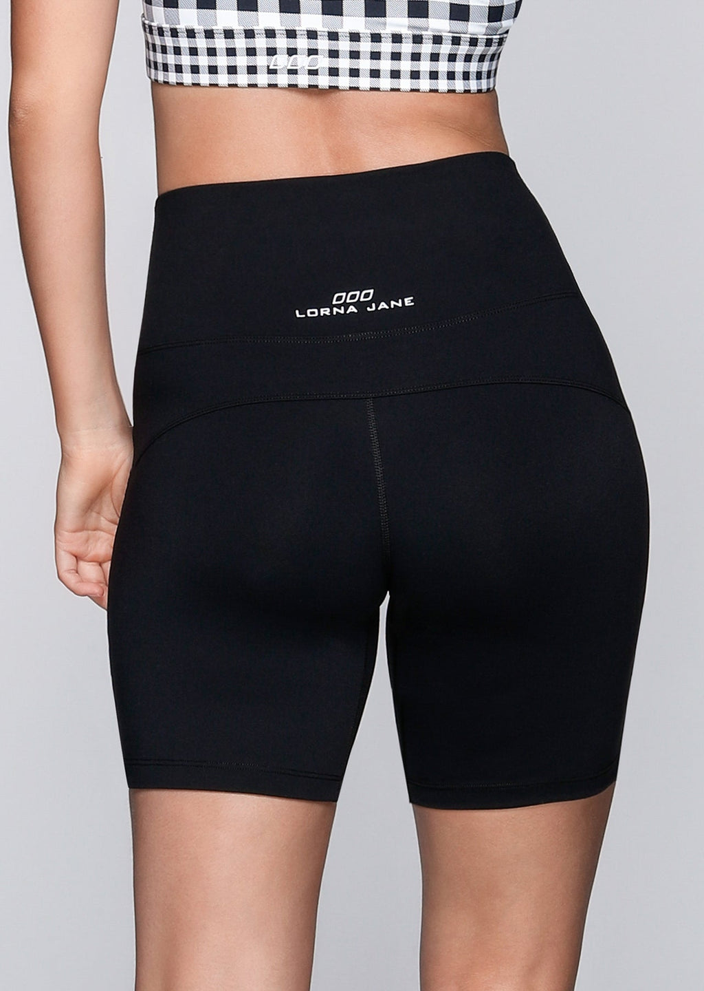 Everyday Short Tight