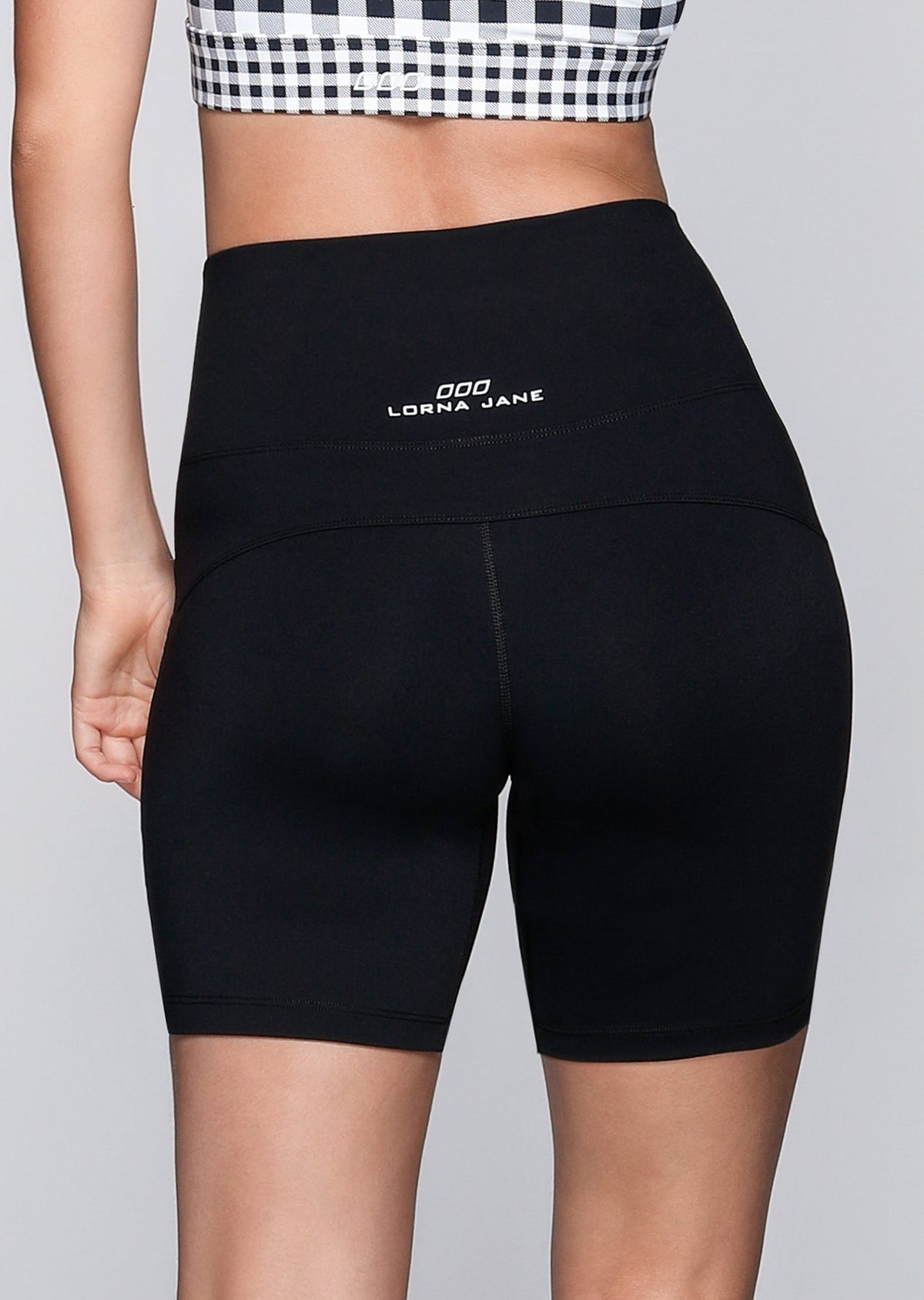 Everyday Short Tight