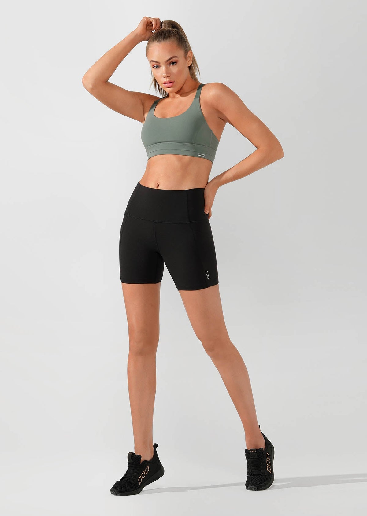 Everyday Short Tight