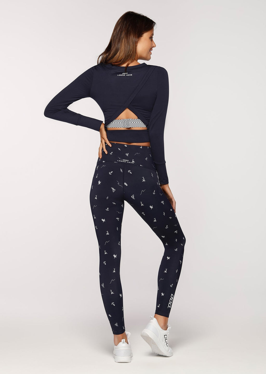 Guru Cropped Excel Top