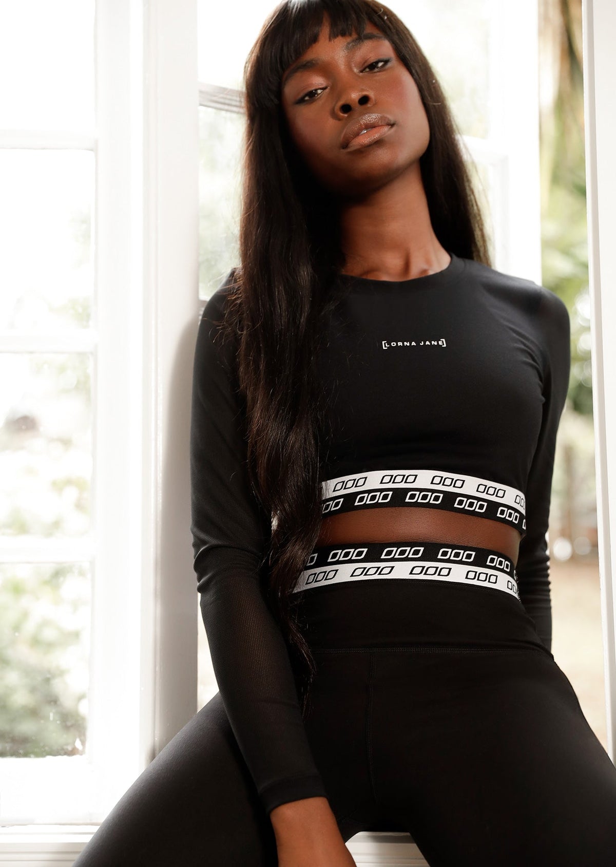 Iconic Active Long Sleeve Cropped Top