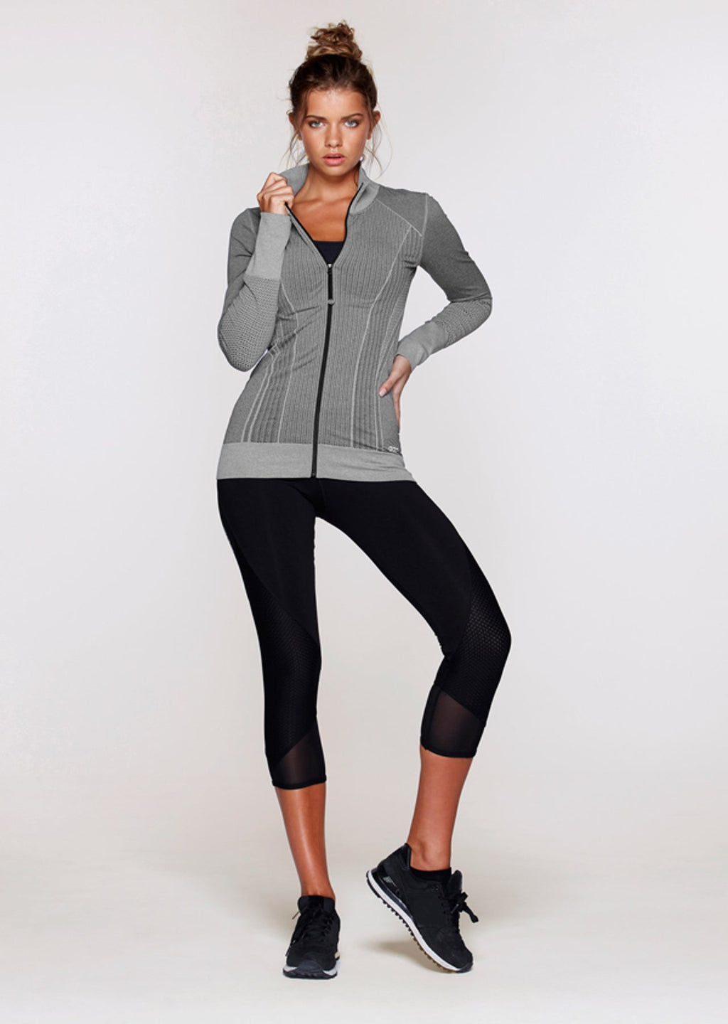 Izzy Seamless Zip Through