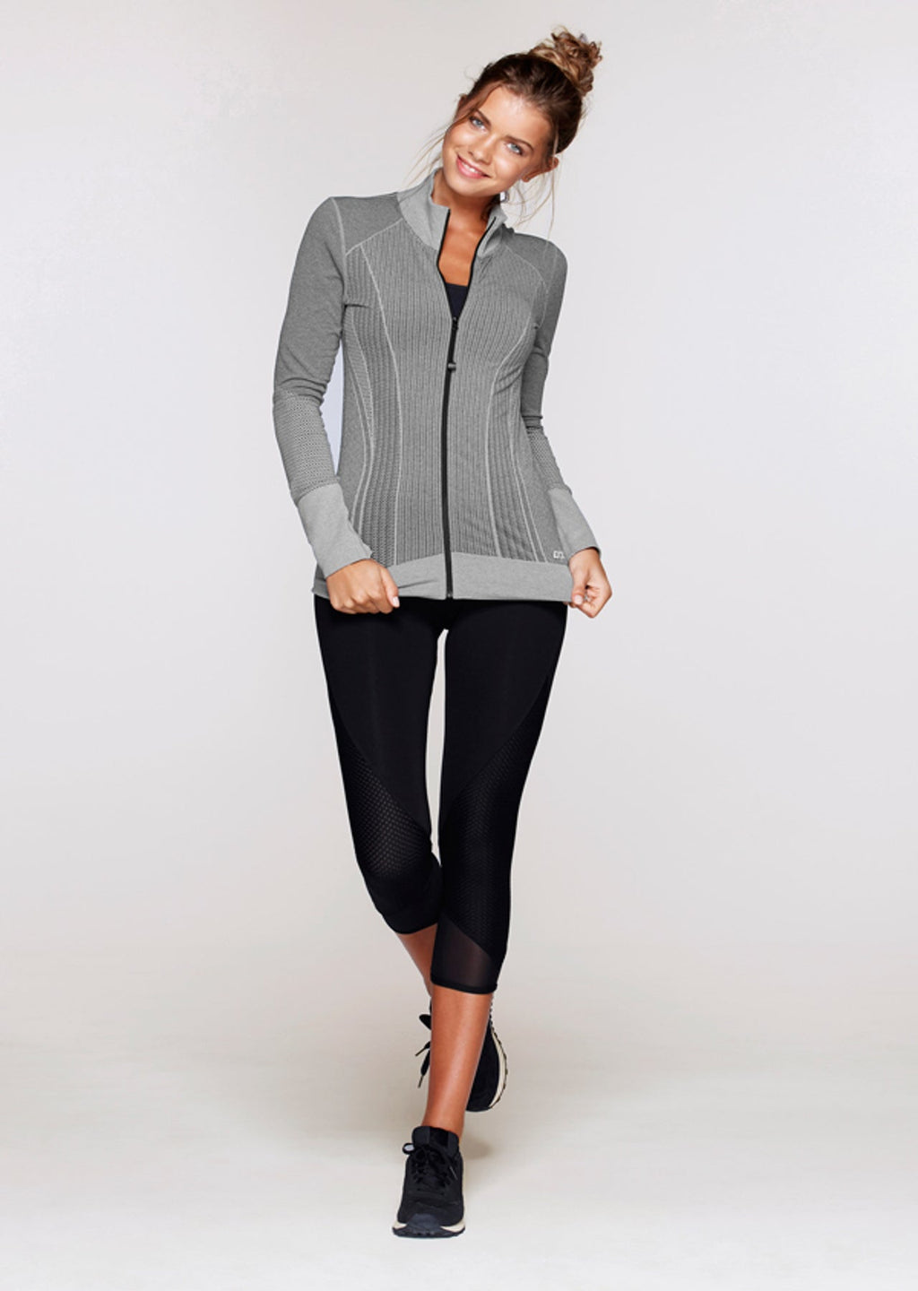 Izzy Seamless Zip Through