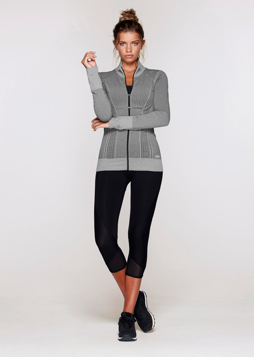 Izzy Seamless Zip Through