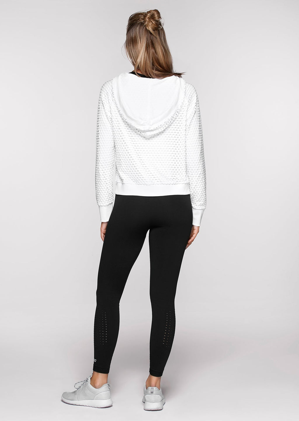 Keep It Light Excel Pullover