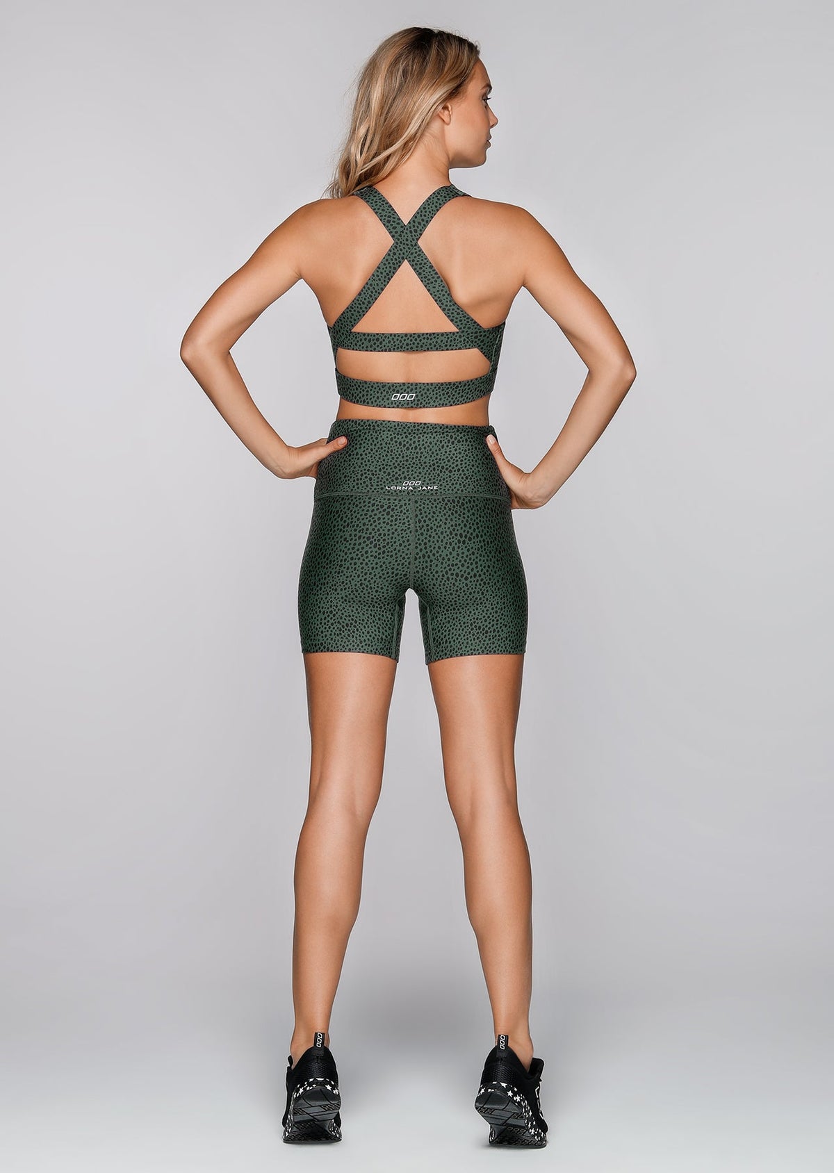 Leo Short Tight