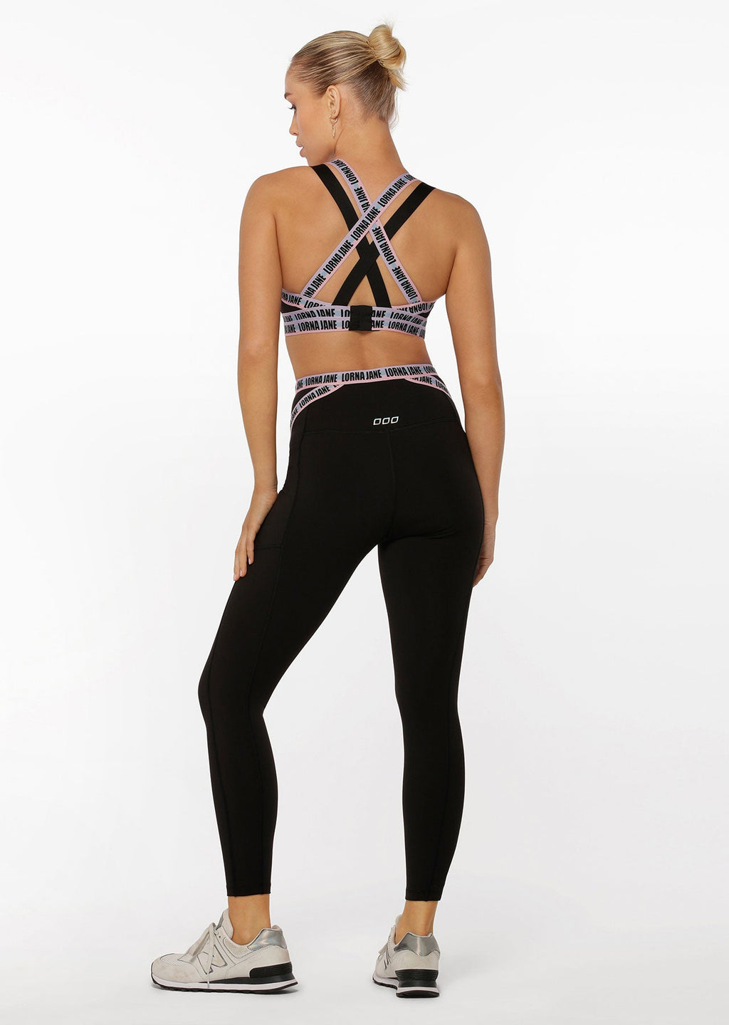Metaverse Recycled No Chafe Pocket Ankle Biter Leggings