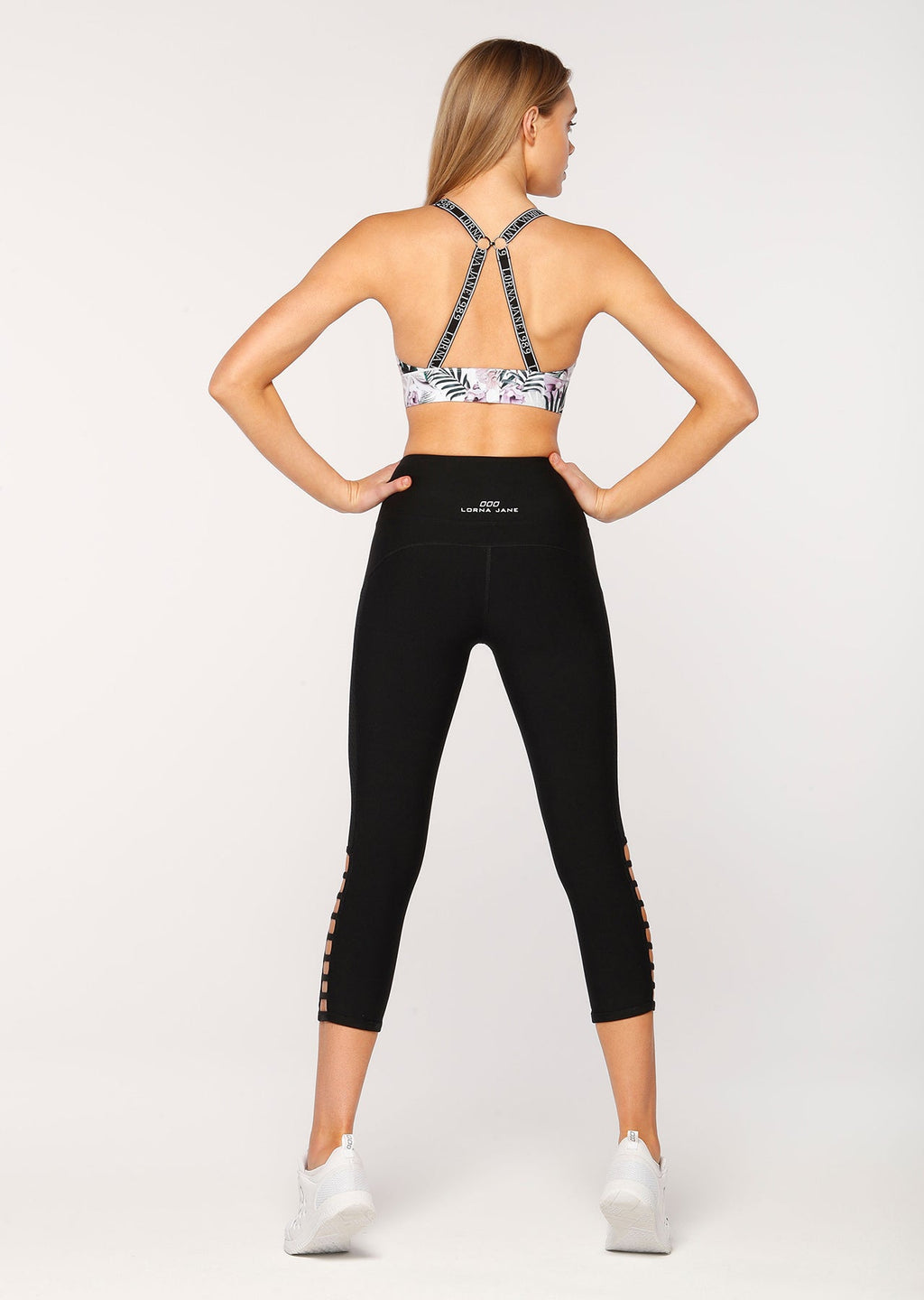 Metric Core 7/8 Tight