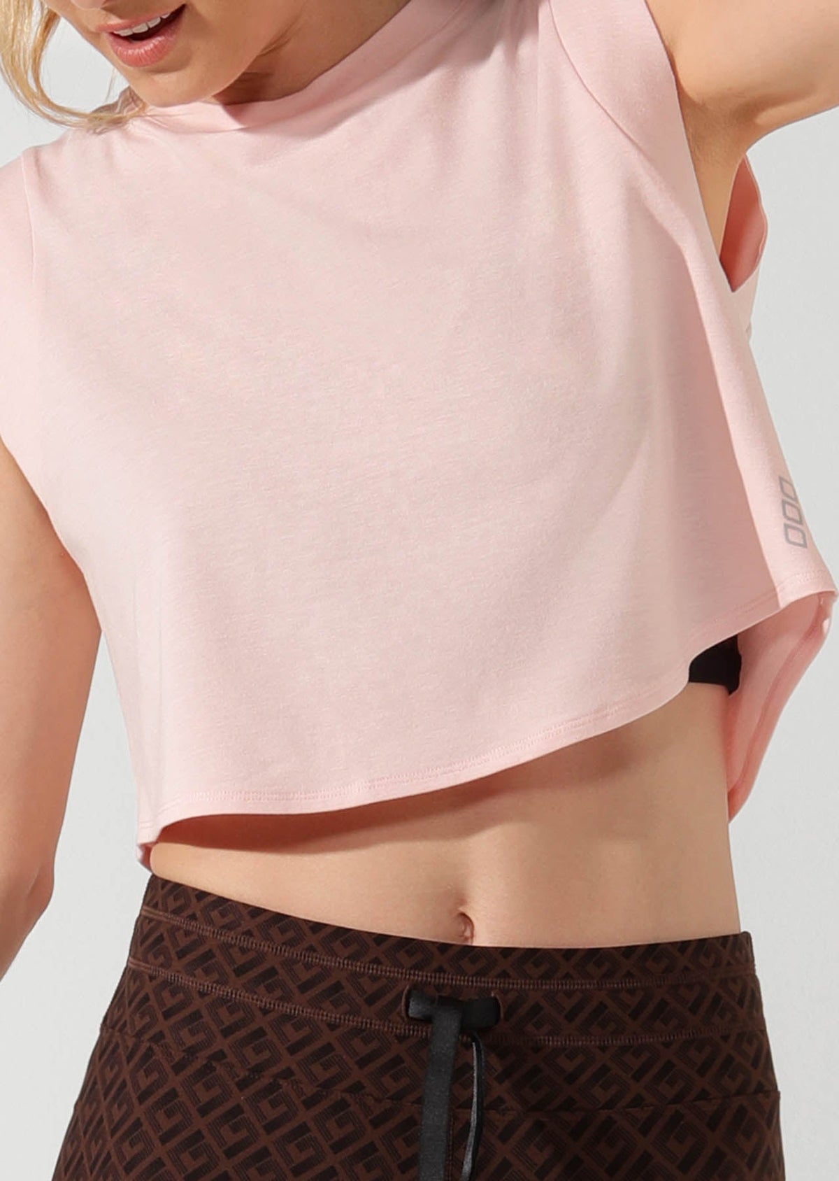 Move Easy Cropped Tank