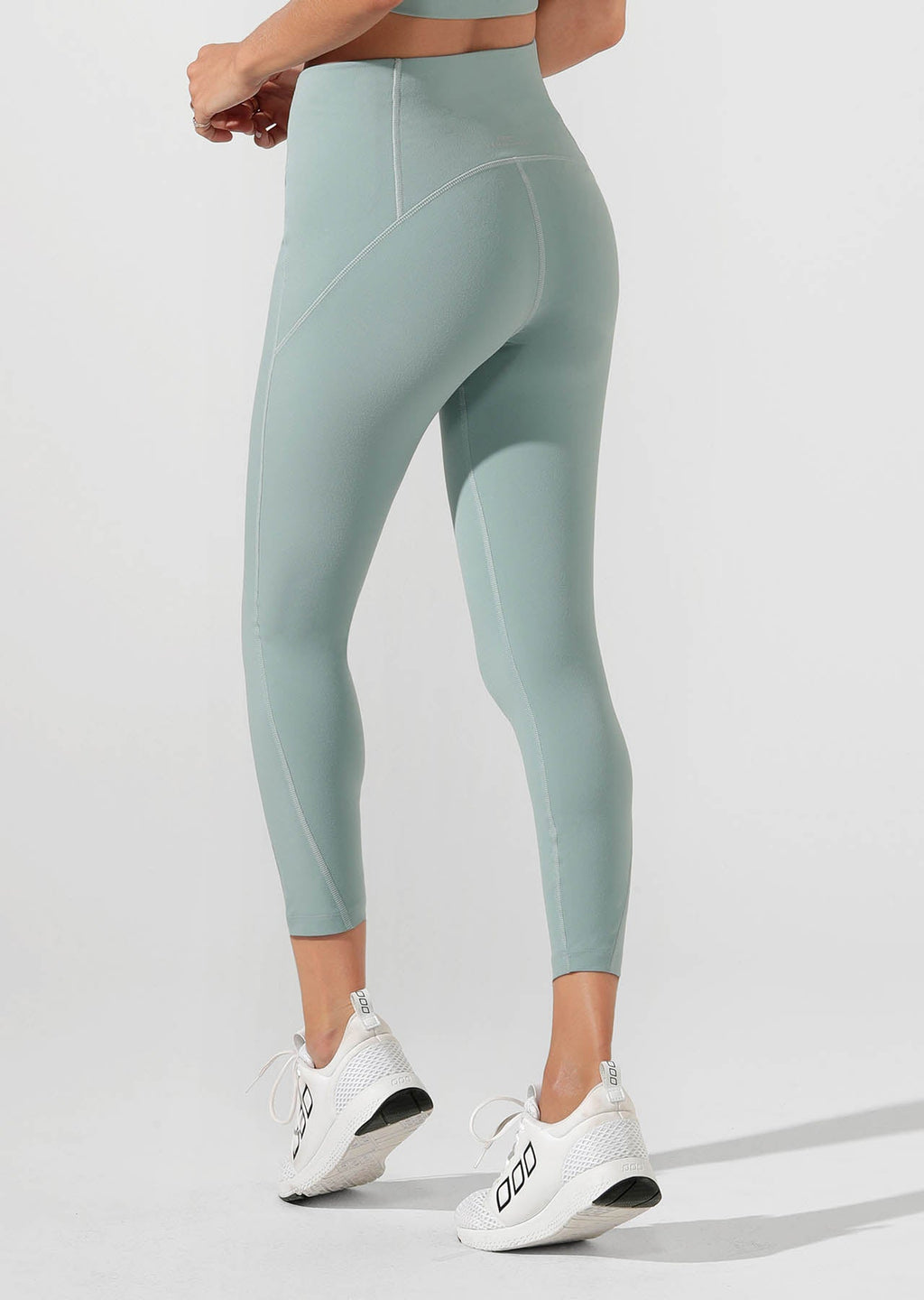 No Dig Sculpting Ankle Biter Tight