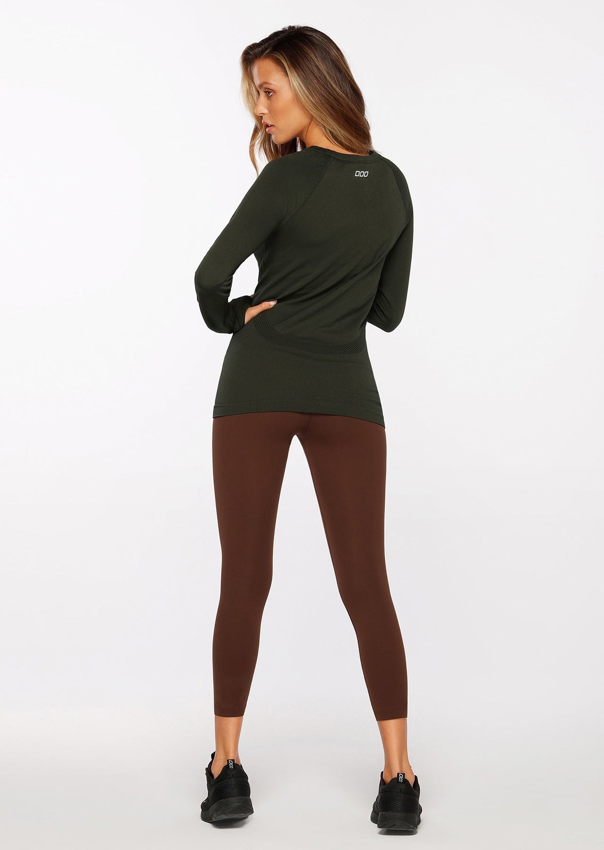 Perform Seamless Long Sleeve Top